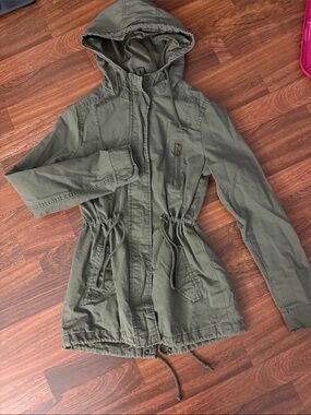 Olive Drawstring Hooded Anorak Jacket - Women